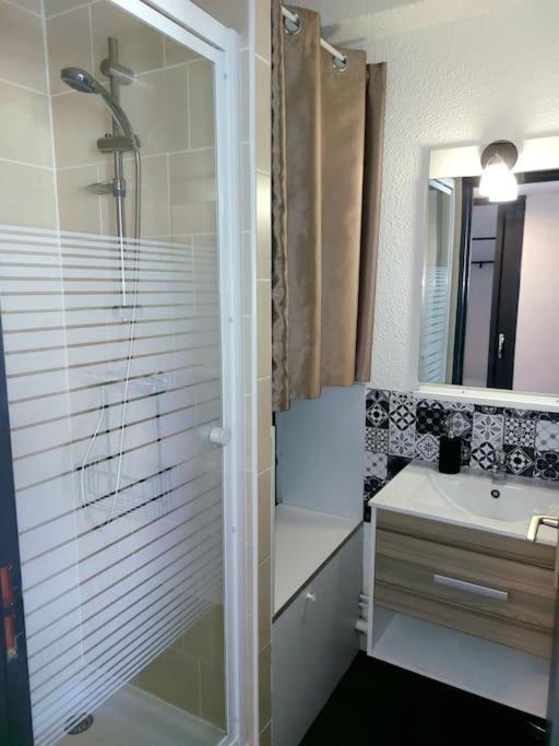 L'escapade Gruissanaise, 1 Chambre, Loggia, Climatisation, Wifi Avec Piscines De Mi-mai A Mi-septembre Dans Apartment